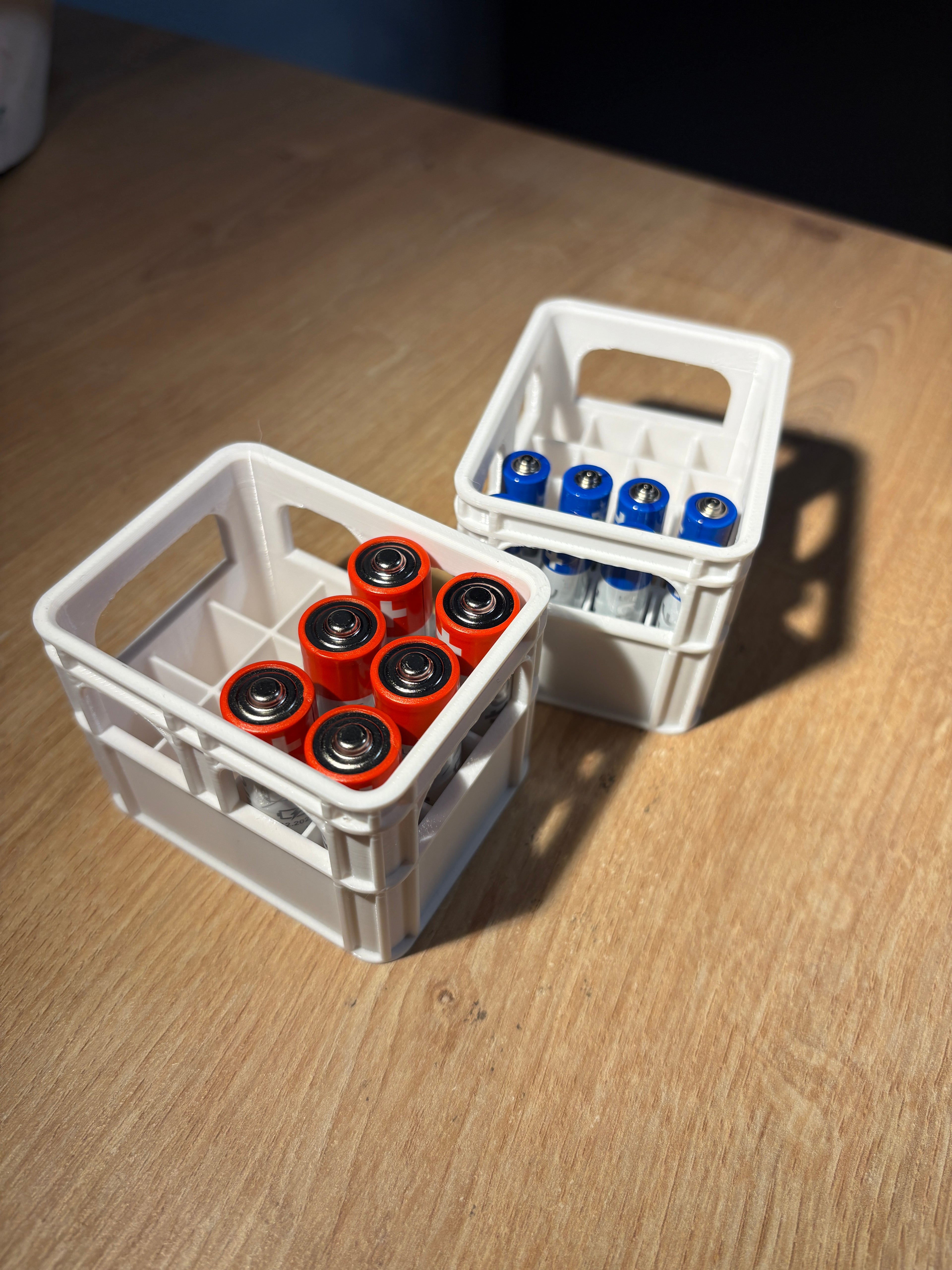3D printed AAA and AA battery compartment
