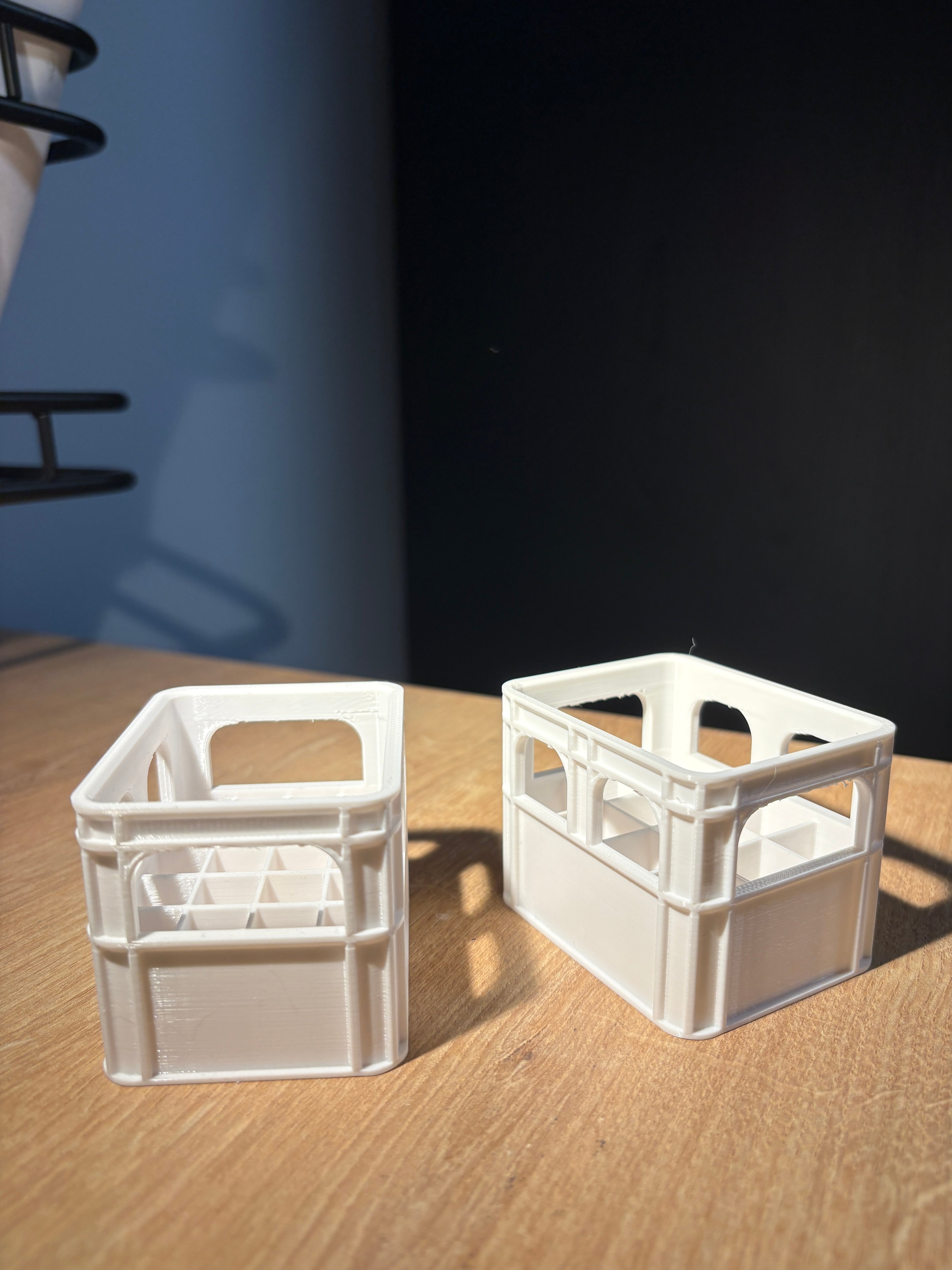 3D printed AAA and AA battery compartment