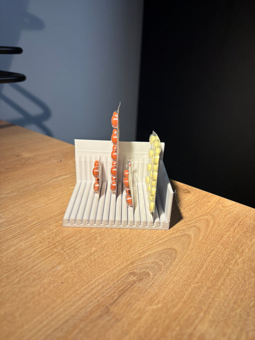Desktop medicine holder / pill organizer - 3D printed